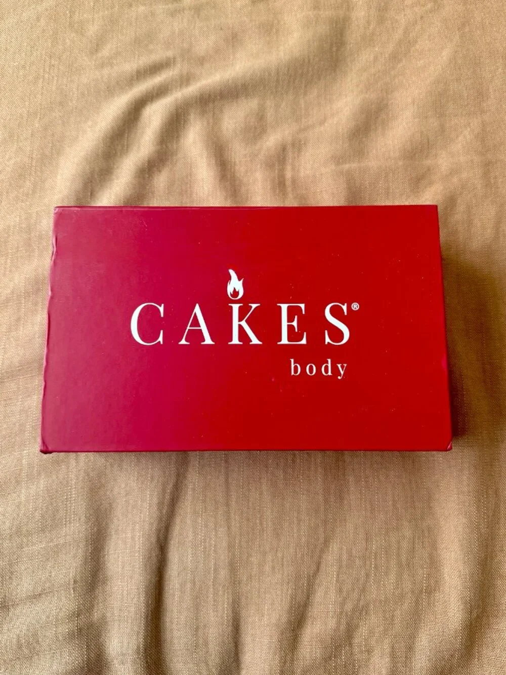 CAKES BODY Cleavage Reusable Stick-On Push-Up Bra - Size XXL